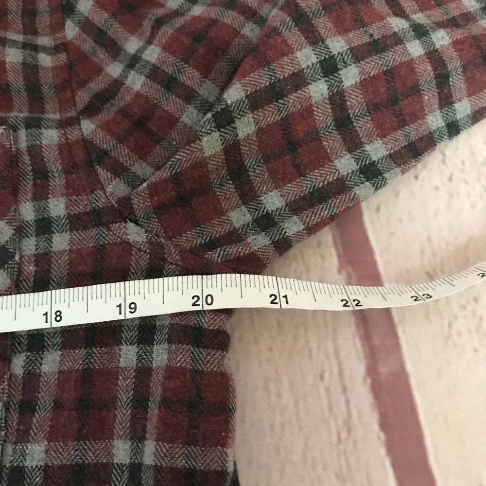 Boohoo Regular Flannel Shirt - Medium - NWT - SOLD OUT ONLINE - Picture 7 of 10